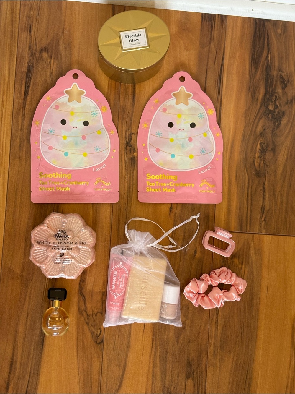 Bath & Body Works cupcake gift bag set face mask candle perfume soap nail polish